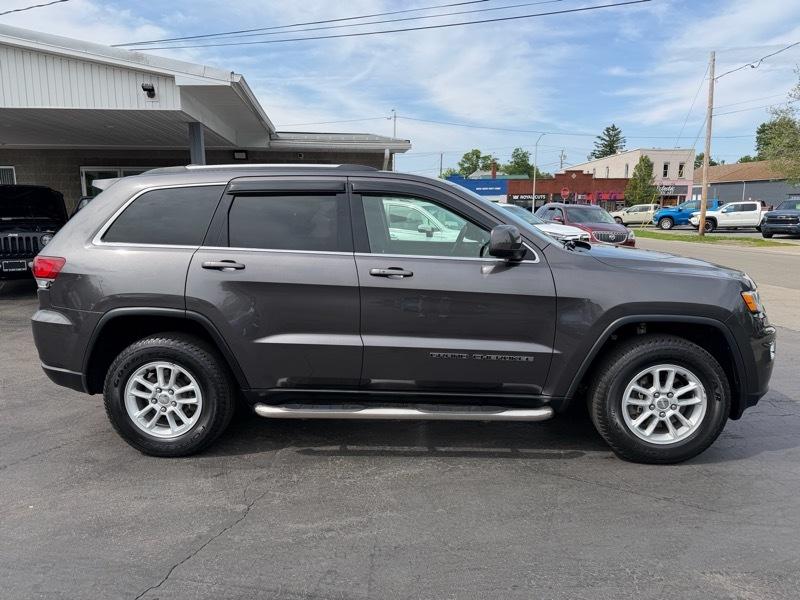 Jeep Grand Cherokee Laredo 4WD 2020
