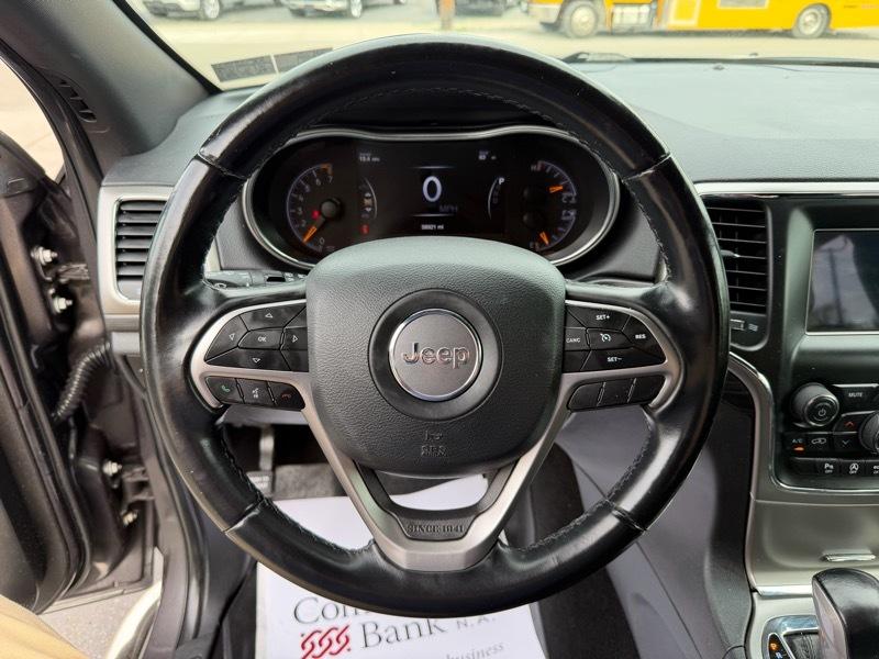 Jeep Grand Cherokee Laredo 4WD 2020