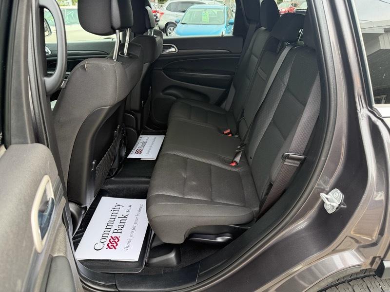 Jeep Grand Cherokee Laredo 4WD 2020
