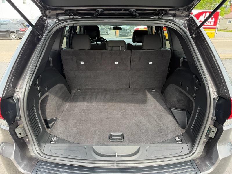 Jeep Grand Cherokee Laredo 4WD 2020