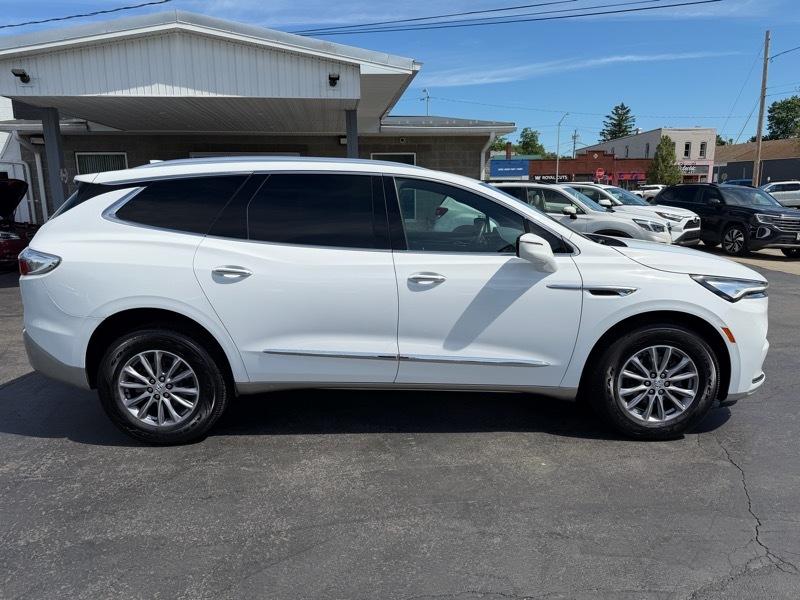 Buick Enclave Essence AWD 2024