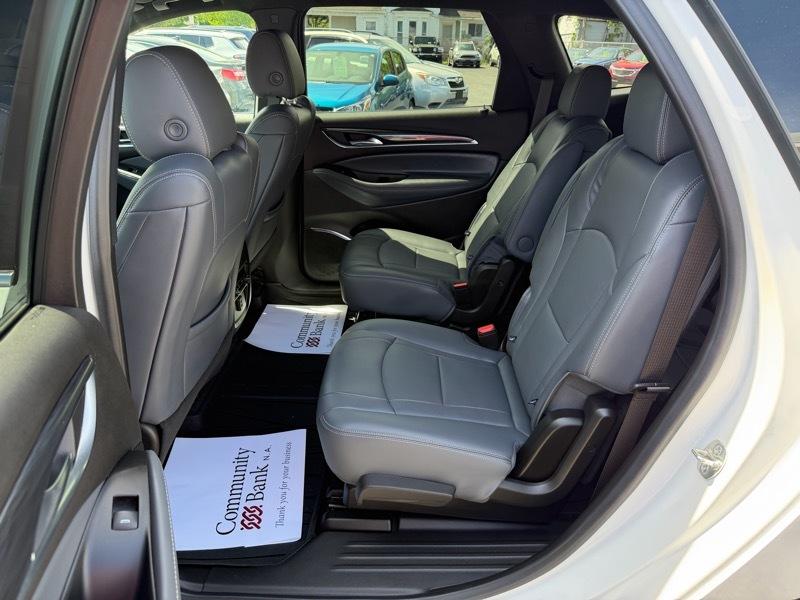 Buick Enclave Essence AWD 2024
