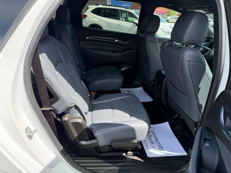 Buick Enclave Essence AWD 2024