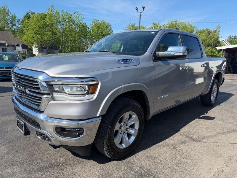 RAM 1500 Laramie Crew Cab SWB 4WD 2022