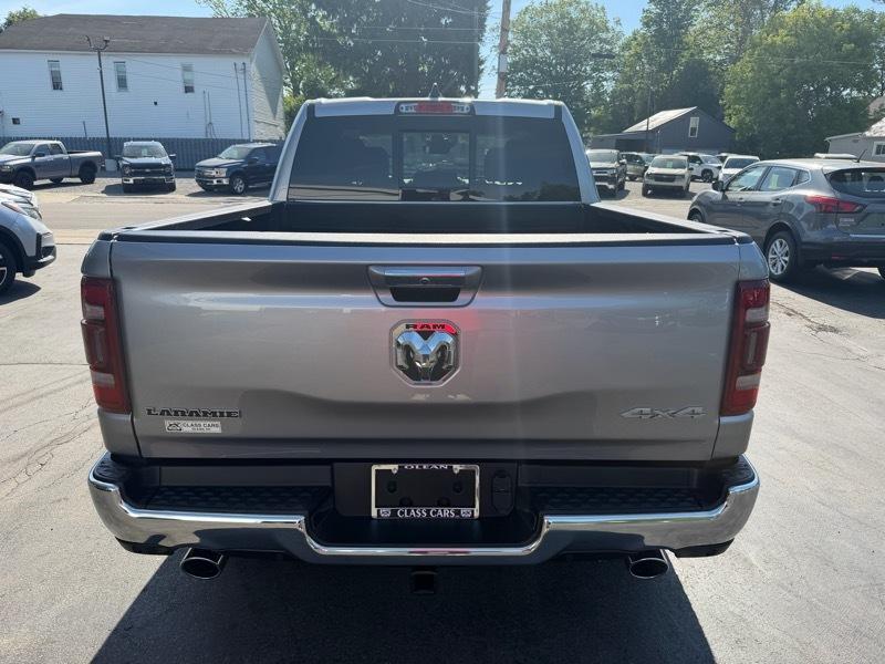 RAM 1500 Laramie Crew Cab SWB 4WD 2022