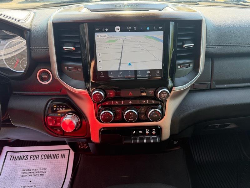 RAM 1500 Laramie Crew Cab SWB 4WD 2022