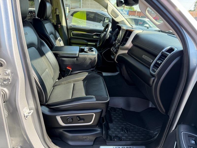 RAM 1500 Laramie Crew Cab SWB 4WD 2022