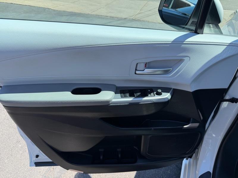 Toyota Sienna XLE 7-Passenger AWD 2025