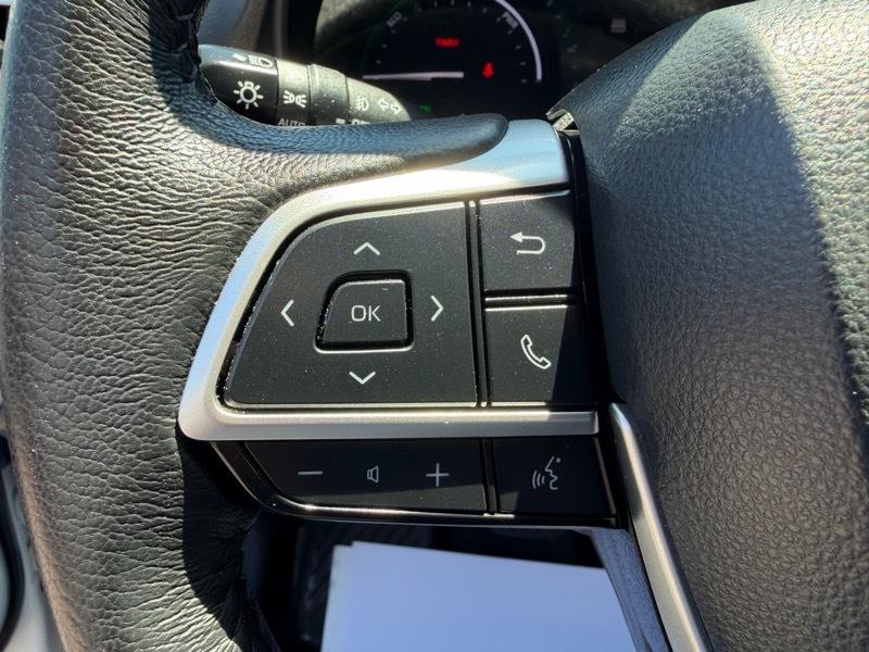 Toyota Sienna XLE 7-Passenger AWD 2025
