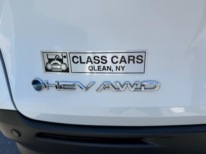 Toyota Sienna XLE 7-Passenger AWD 2025