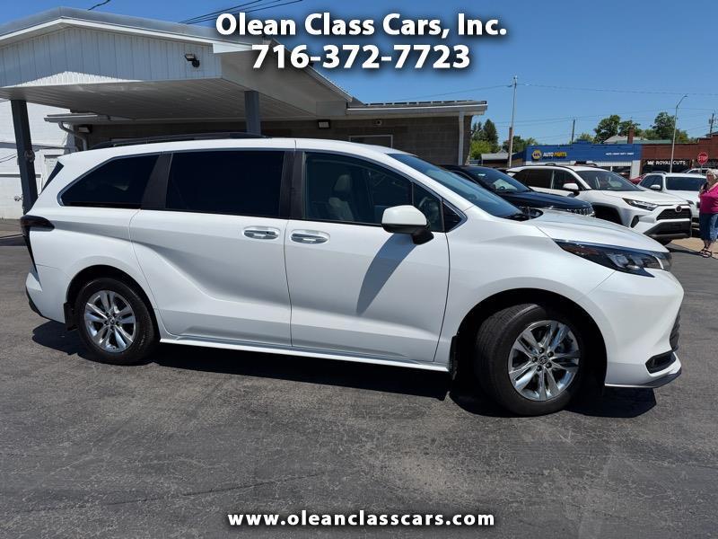 Toyota Sienna XLE 7-Passenger AWD 2025