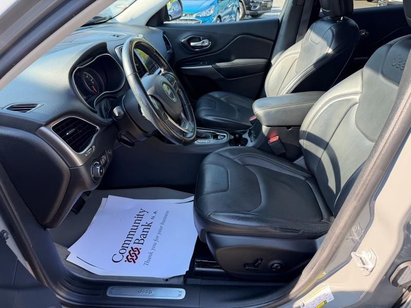 Jeep Cherokee Limited 4WD 2020