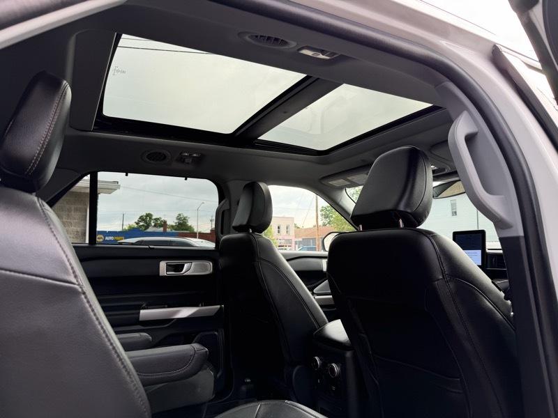Ford Explorer Limited AWD 2023