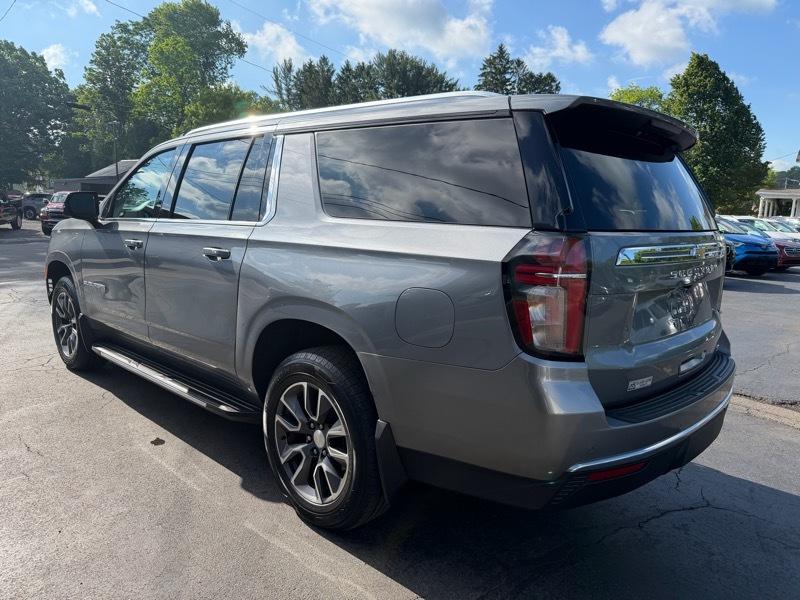 Chevrolet Suburban LT 4WD 2022
