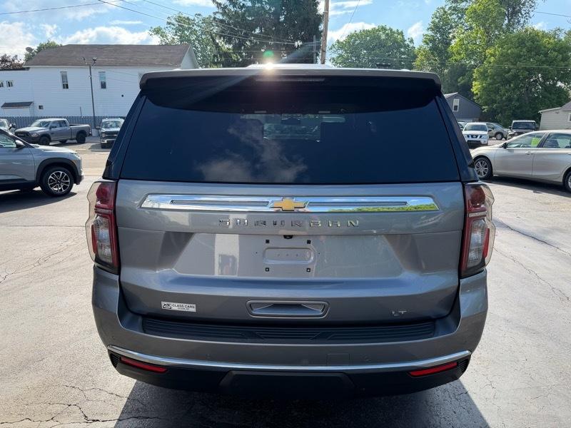 Chevrolet Suburban LT 4WD 2022