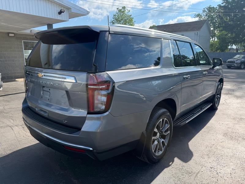 Chevrolet Suburban LT 4WD 2022