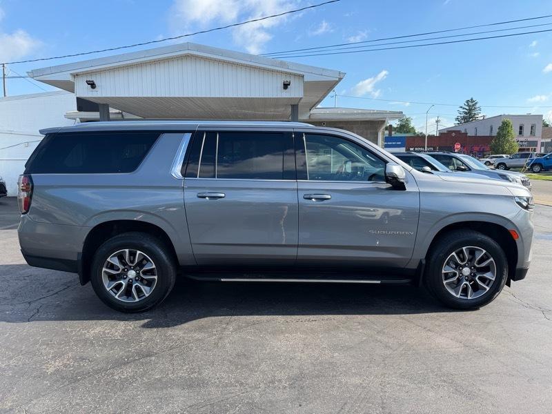 Chevrolet Suburban LT 4WD 2022