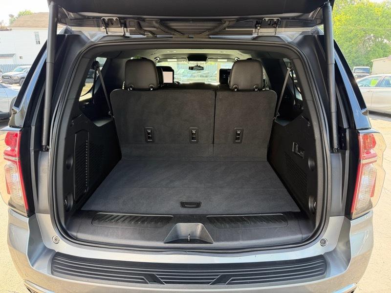 Chevrolet Suburban LT 4WD 2022