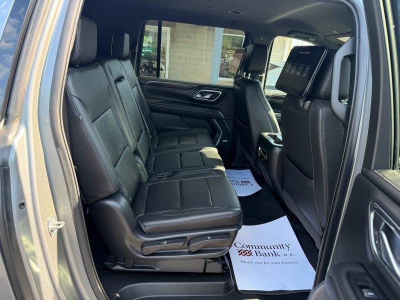 Chevrolet Suburban LT 4WD 2022