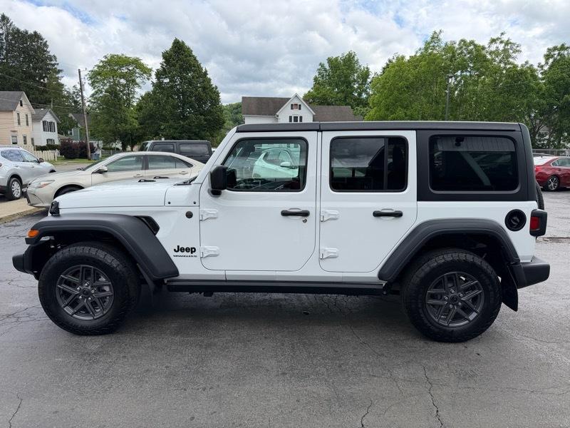 Jeep Wrangler Sport 2024