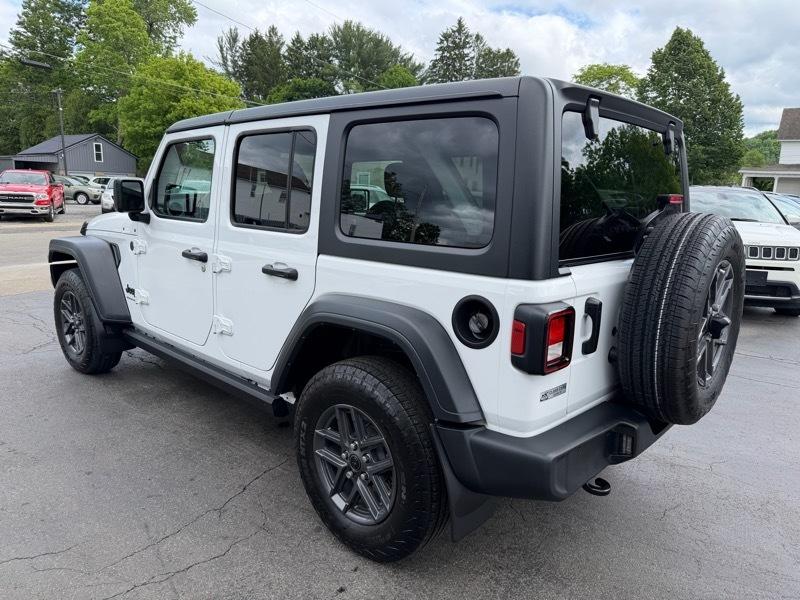 Jeep Wrangler Sport 2024