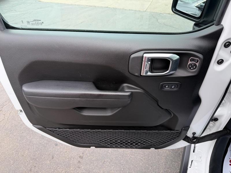 Jeep Wrangler Sport 2024