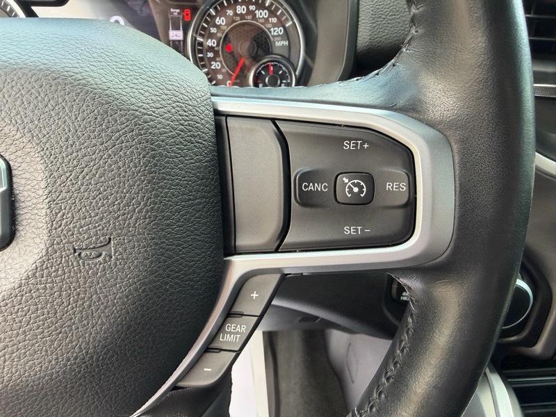 RAM 1500 Big Horn Crew Cab SWB 4WD 2023