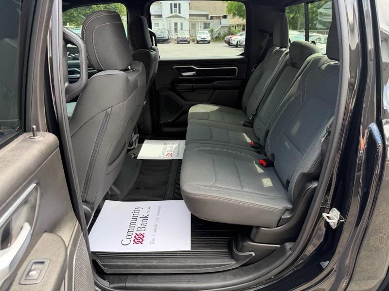 RAM 1500 Big Horn Crew Cab SWB 4WD 2023