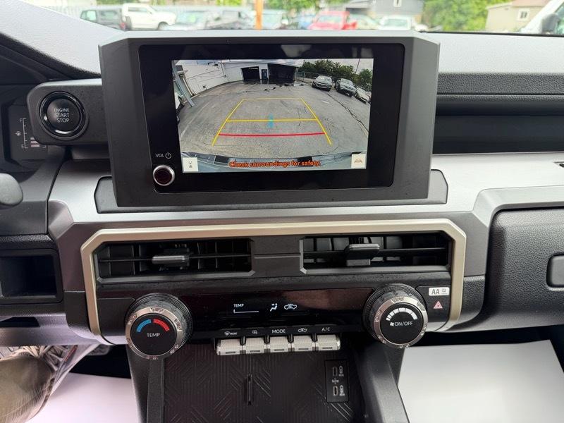 Toyota Tacoma  2025