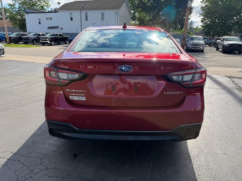 Subaru Legacy Premium 2025