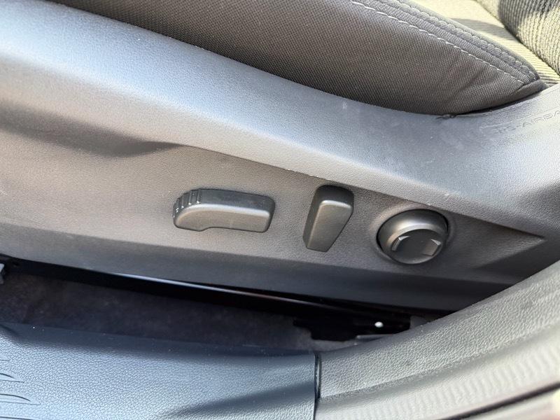 Subaru Legacy Premium 2025