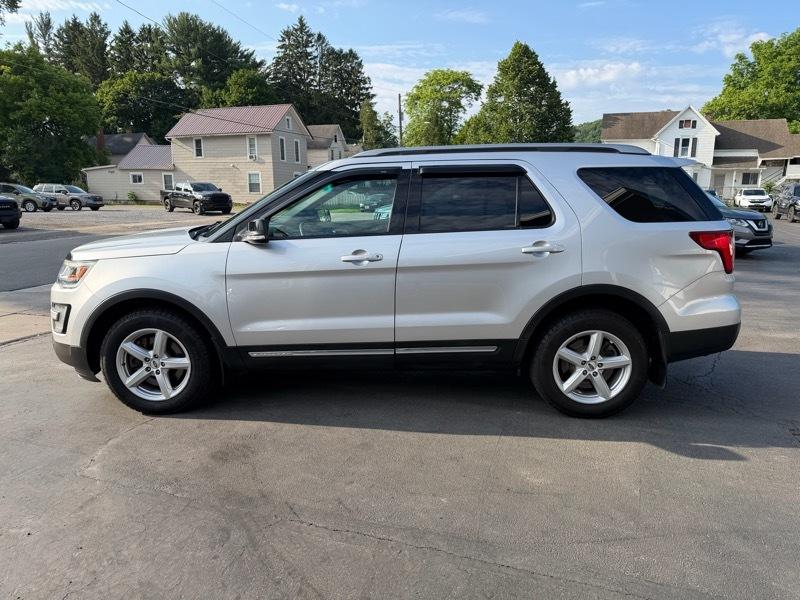 Ford Explorer XLT 4WD 2016