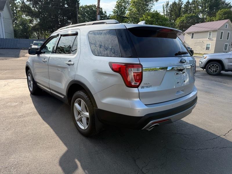 Ford Explorer XLT 4WD 2016
