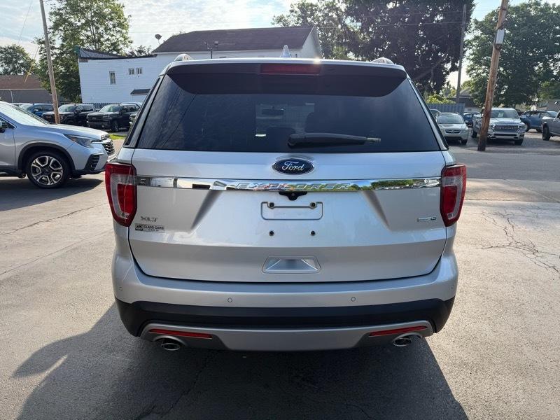 Ford Explorer XLT 4WD 2016