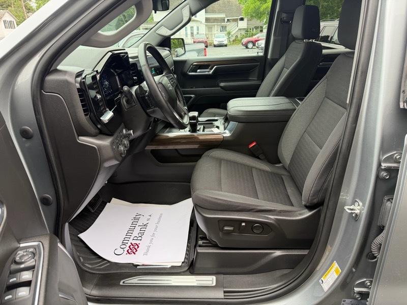 Chevrolet Silverado 1500 Trail Boss LT Crew Cab 4WD 2023