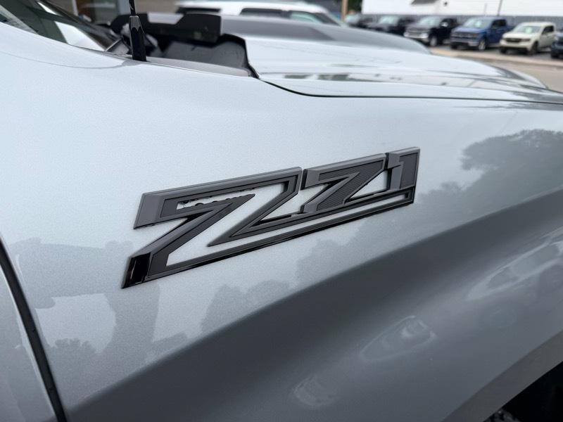Chevrolet Silverado 1500 Trail Boss LT Crew Cab 4WD 2023