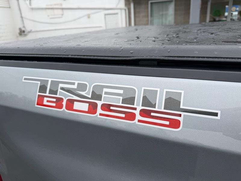 Chevrolet Silverado 1500 Trail Boss LT Crew Cab 4WD 2023