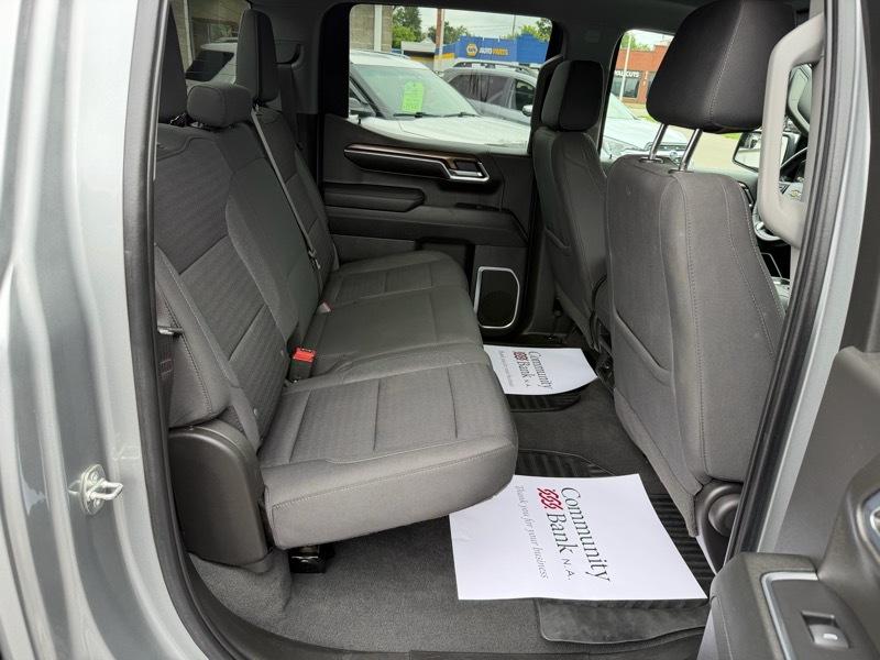 Chevrolet Silverado 1500 LT Crew Cab 4WD 2023