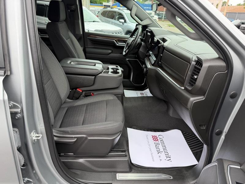 Chevrolet Silverado 1500 LT Crew Cab 4WD 2023