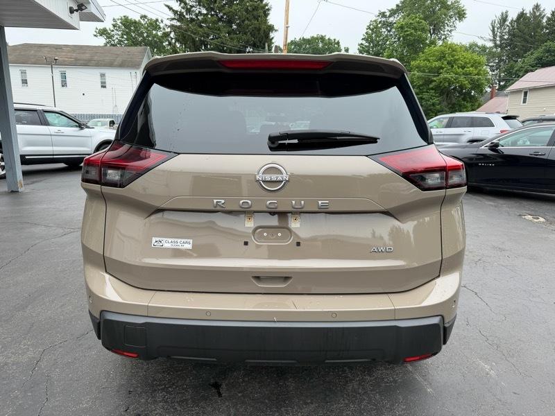 Nissan Rogue SV AWD 2025