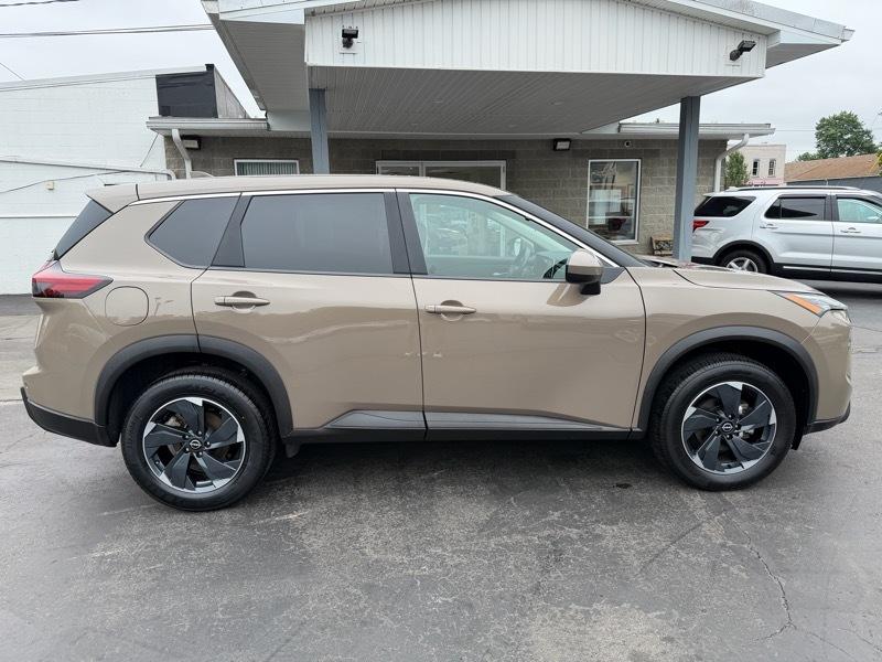 Nissan Rogue SV AWD 2025