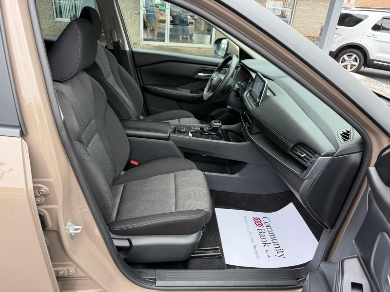 Nissan Rogue SV AWD 2025