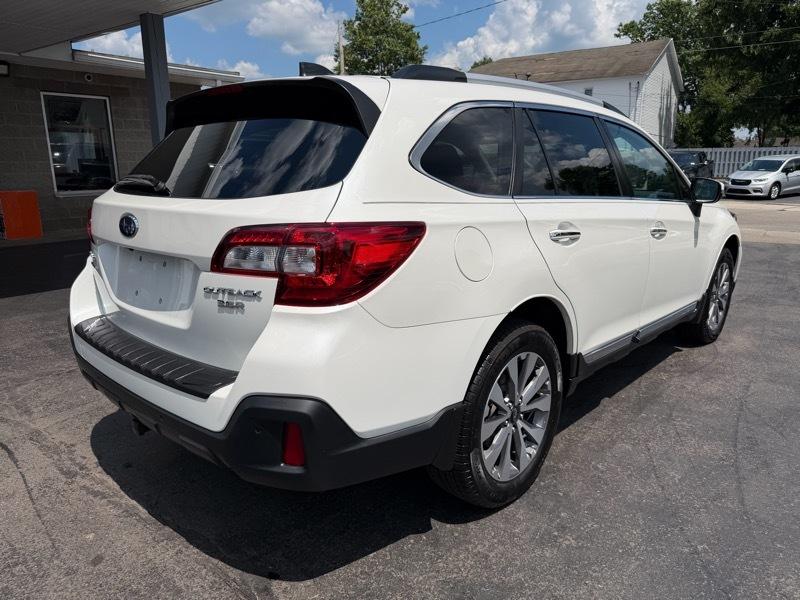 Subaru Outback 3.6R Touring 2019