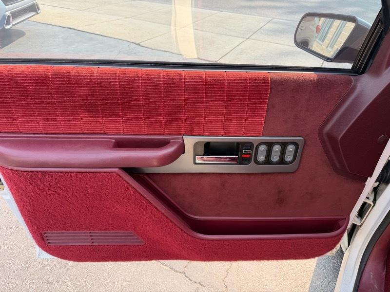 GMC Sierra C/K 1500 Special Reg. Cab 8-ft. Bed 2WD 1990