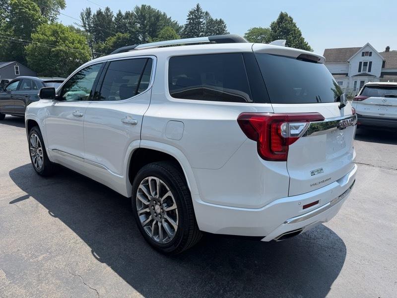 GMC Acadia Denali AWD 2023