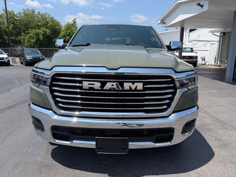 RAM 1500 Laramie Crew Cab SWB 4WD 2026