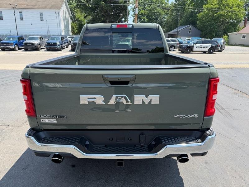 RAM 1500 Laramie Crew Cab SWB 4WD 2026