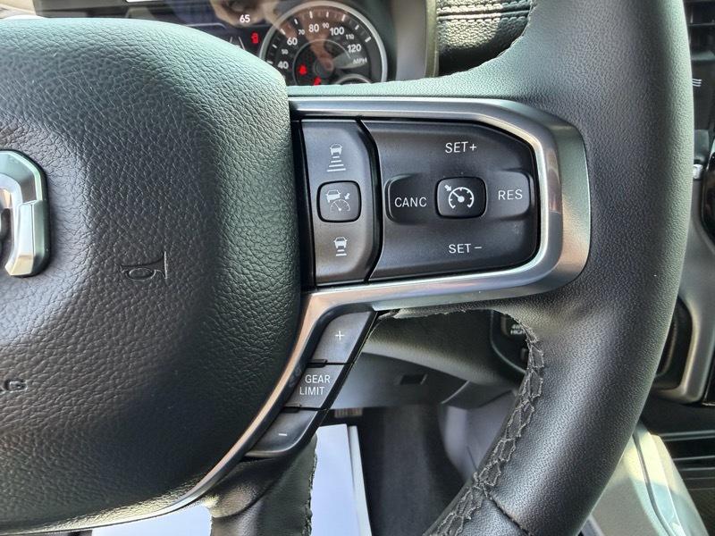 RAM 1500 Laramie Crew Cab SWB 4WD 2026