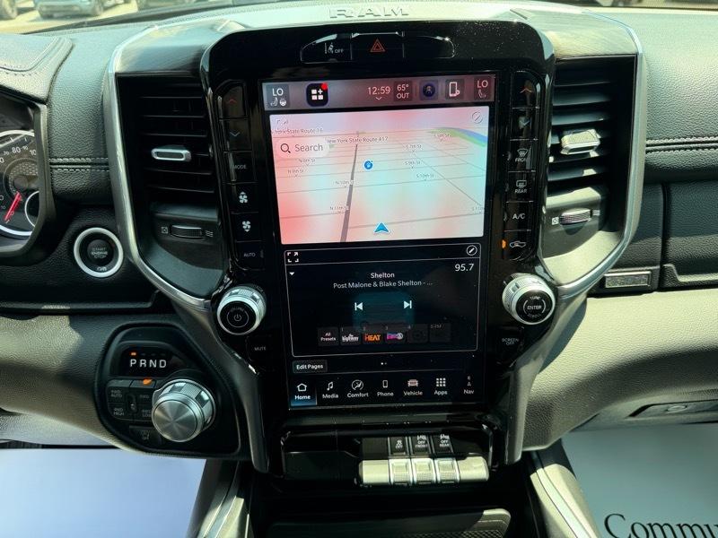 RAM 1500 Laramie Crew Cab SWB 4WD 2026