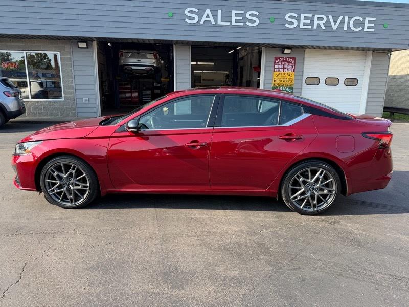 Nissan Altima VC-T SR 2023